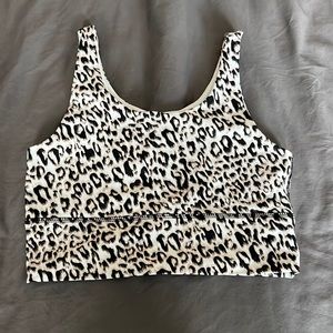 NWOT DYI elevate sports bra in leopard print
